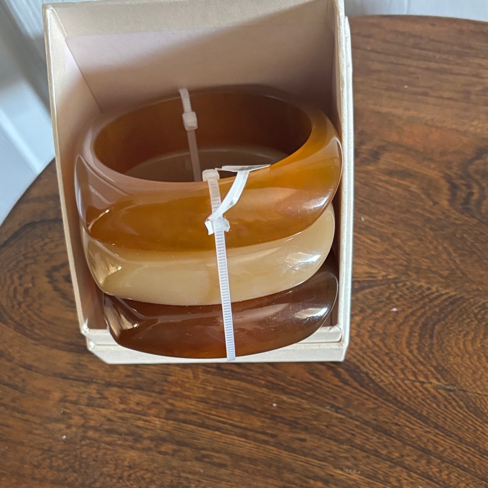 New Elegant Brown and Tan Bracelet Set